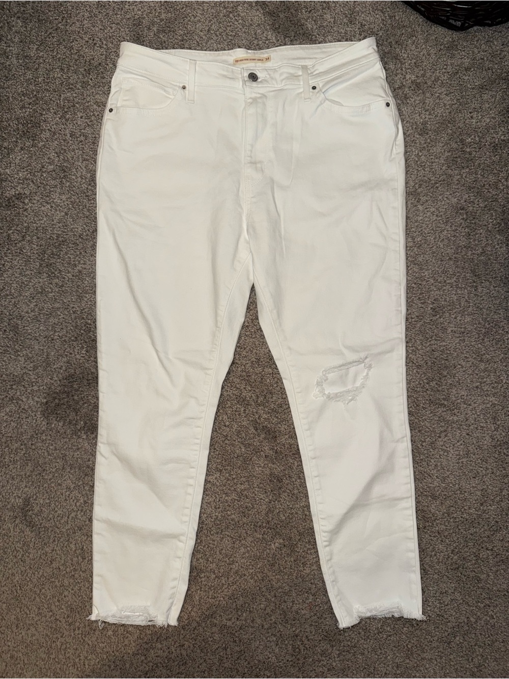 NWOT Levi's Slim Straight White Distressed Jeans